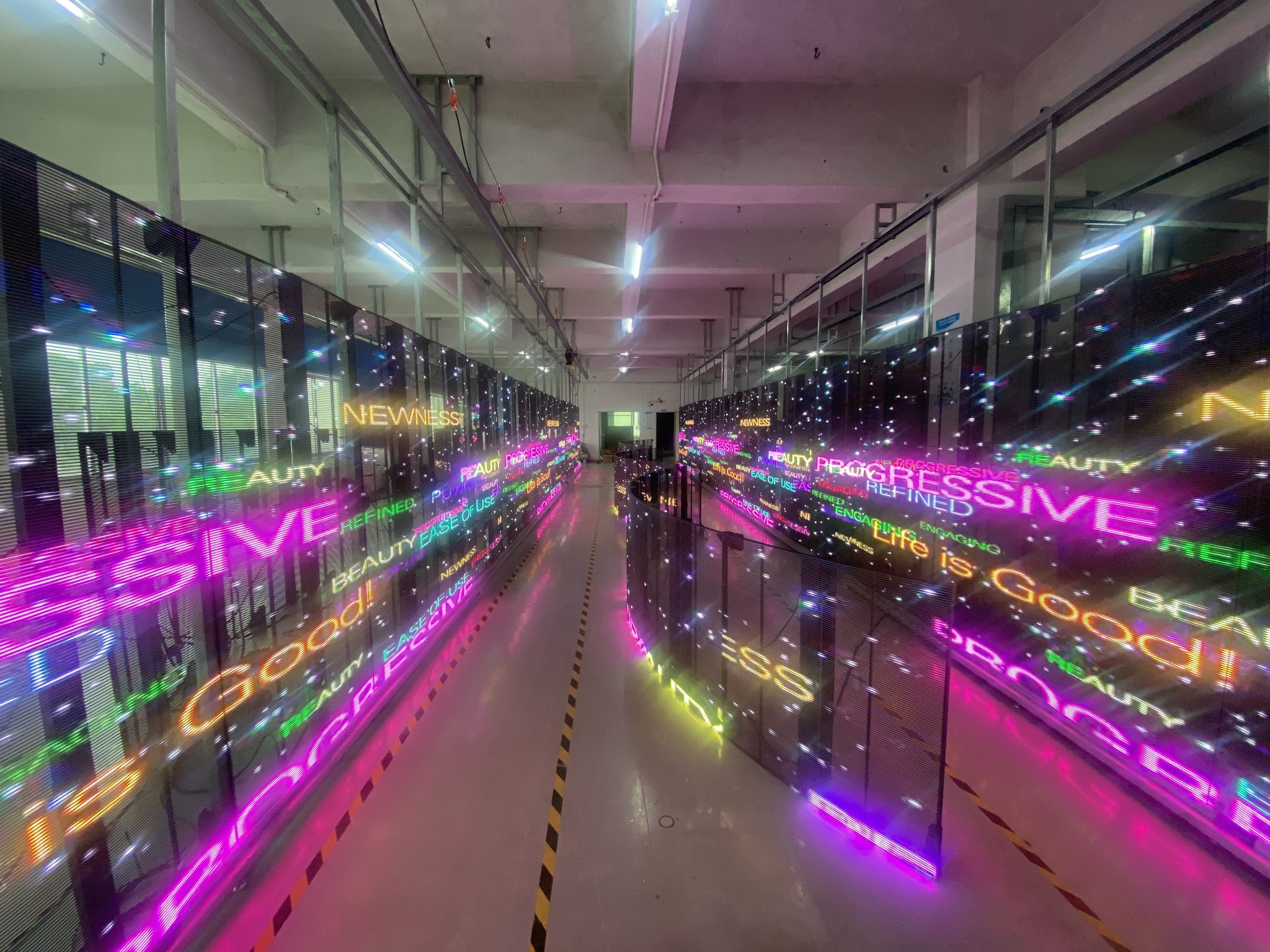 High Refresh Rate Transparent LED Full Colour 500x1000mm Cabinet