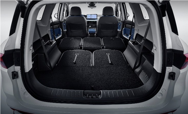 New Energy Electric Large SUV Ruilan 9 Electric Family Car 7 Seater 163km/h