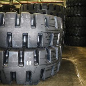 Quality 1100R20 1200R20 Heavy Duty Truck Tyres Durable Tyre wholesale