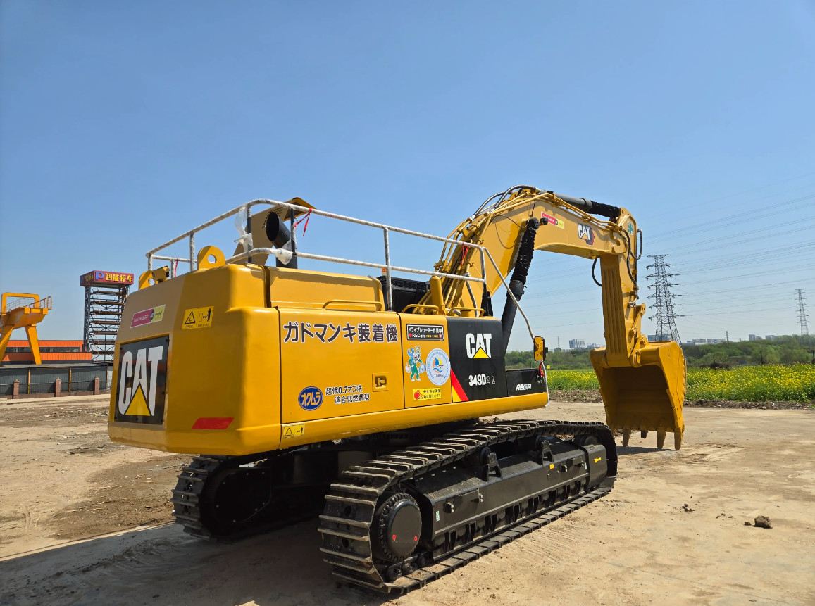 CAT 349D2L Multi Purpose Excavator Low Price Bucket Capacity 3.2 Top Sale