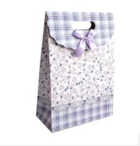 Quality paper gift bag with bowknot ,cake bag wholesale
