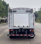 High Standard Guardrail Cleaning Truck With 120x40mm Rear Protective Device And