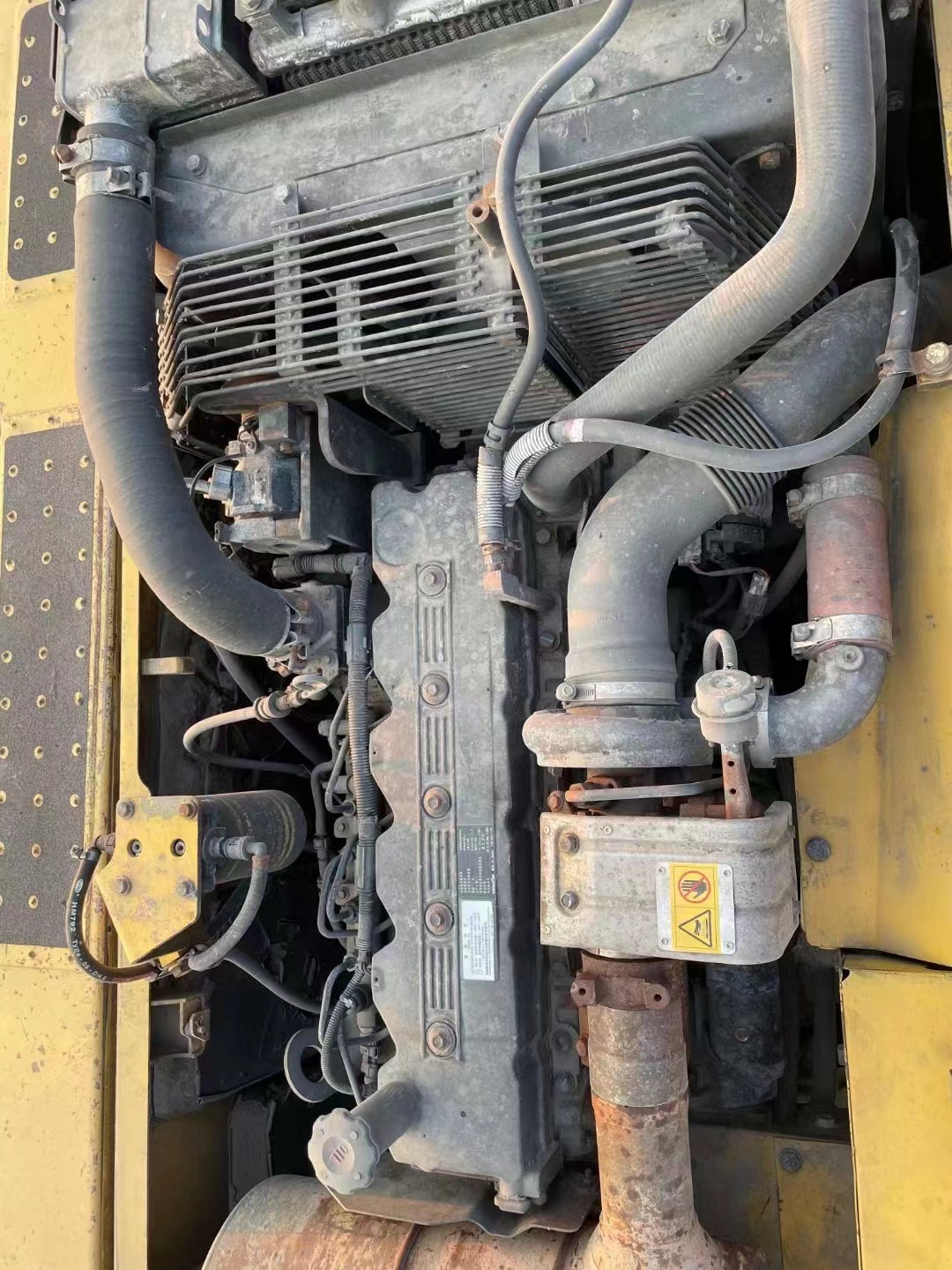 Used Komatsu PC220-8 Excavator 23100kg Operating Weight in Good Working Condition