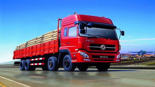 24-31 Seats Dongfeng 103KW 4X2 Passenger Car and City Bus Curb Weight 6580kg Materials