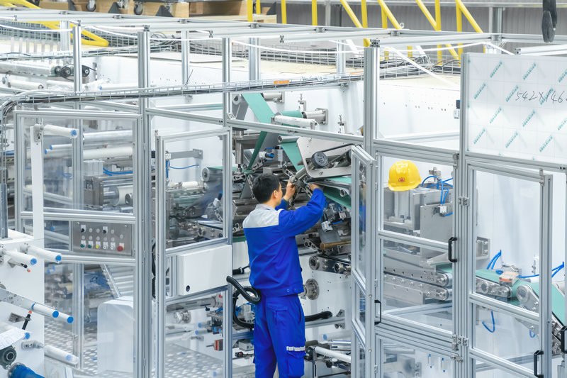 90 Tons Diaper Manufacturing Machine