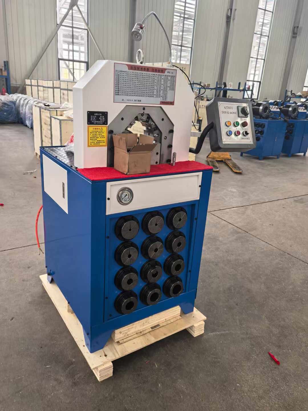 2 Inch Button Control Systerm 300 Pieces / Hour With Fast Change Moulds Tools Hydraulic Hose Pressing Machine Hydraulic Fitting Press Big Elbow