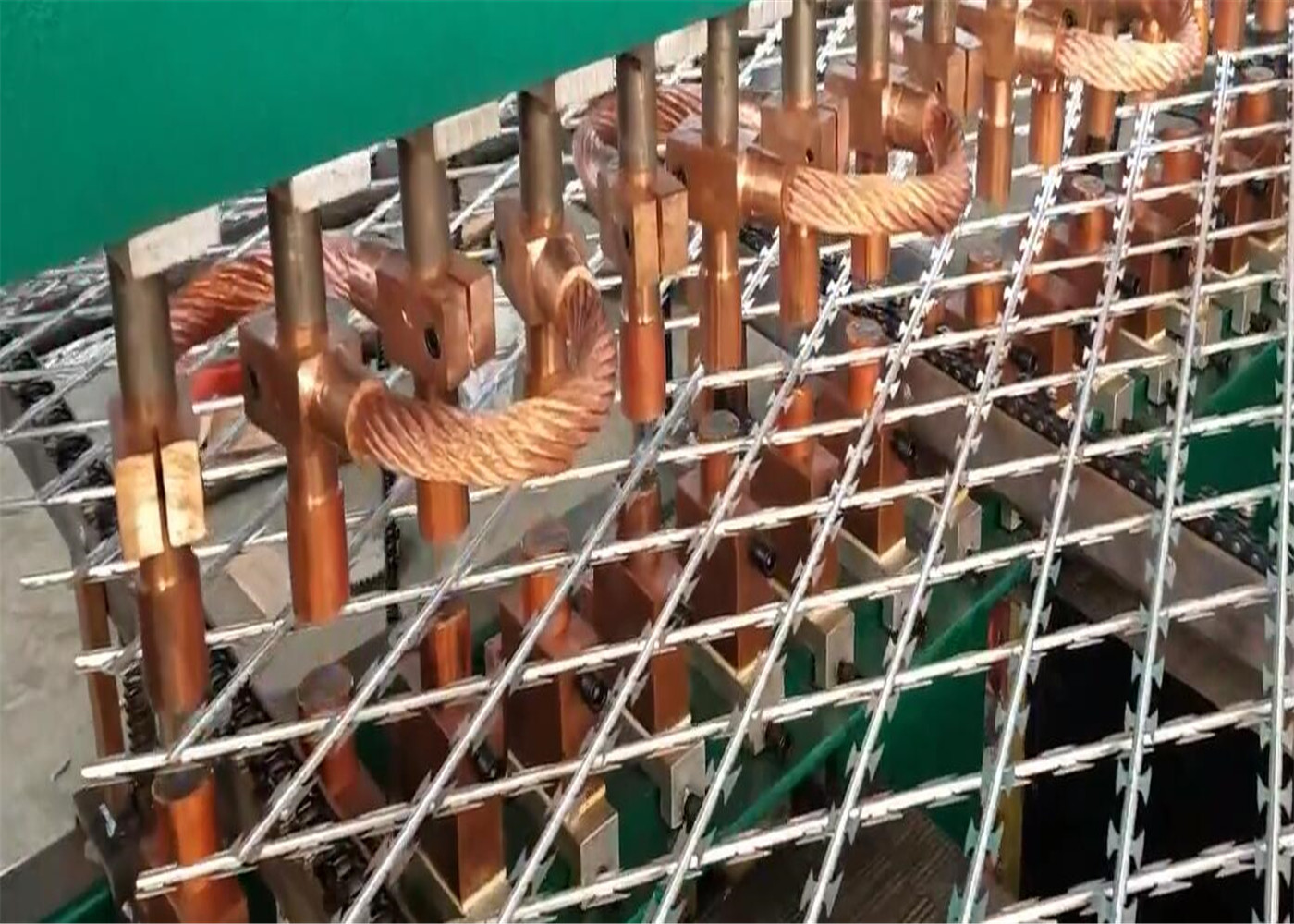 High Security Razor Wire Fence Welding Mesh 50mm*50mm
