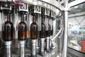 Quality OEM Alcoholic Beverage Craft Beer Bottle Filling Machine With Stable Performance wholesale