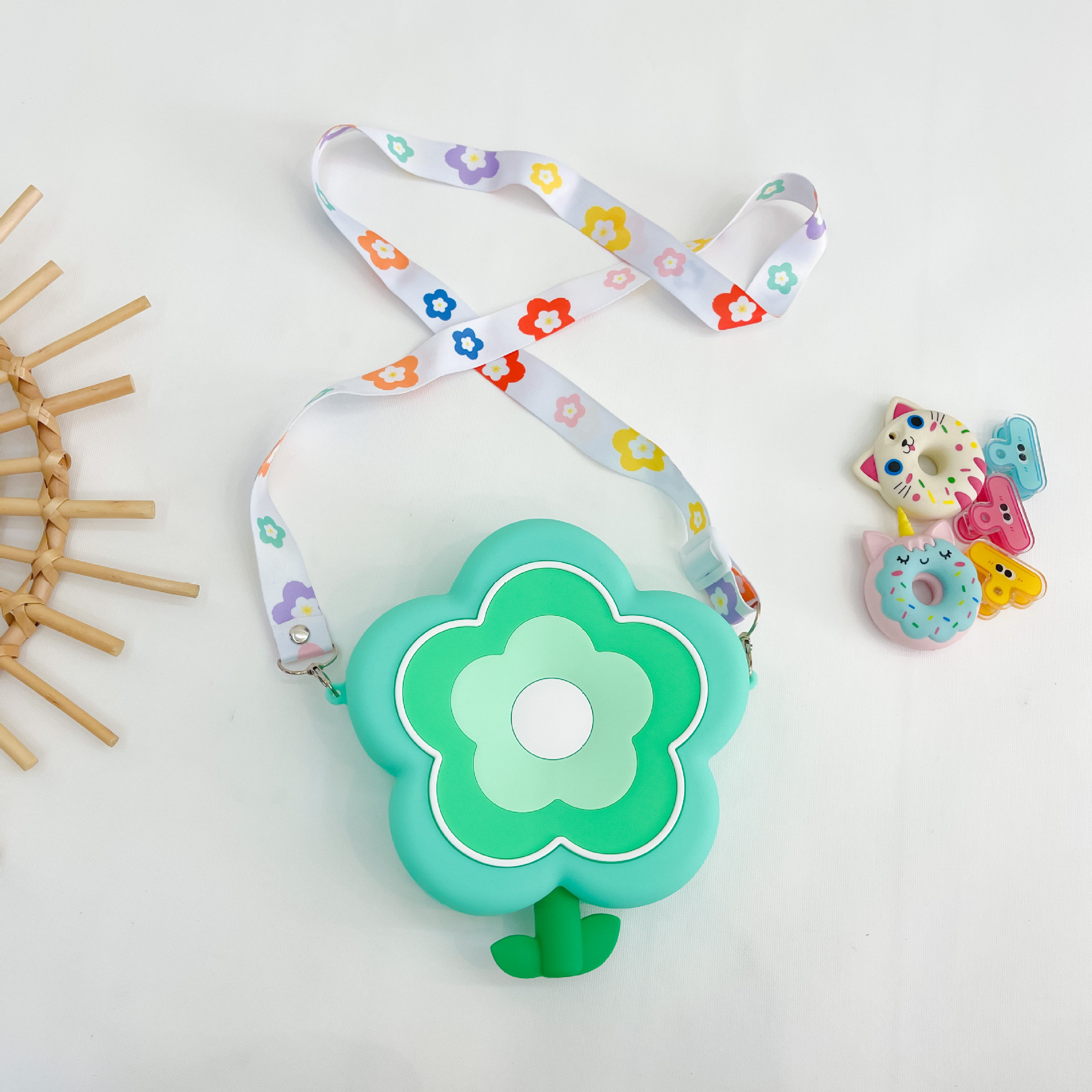 Flower Silicone Round Pencil Case Makeup Bag School Supplies Crossbody Purse Bag Handbag Shoulder Bag Christmas Gifts