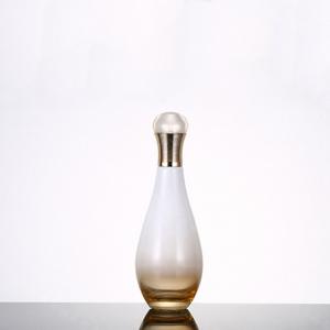 Quality Customs Gorgeous Perfume Bottles , Cosmetic Elements Cute Empty Perfume Spry Bottles wholesale