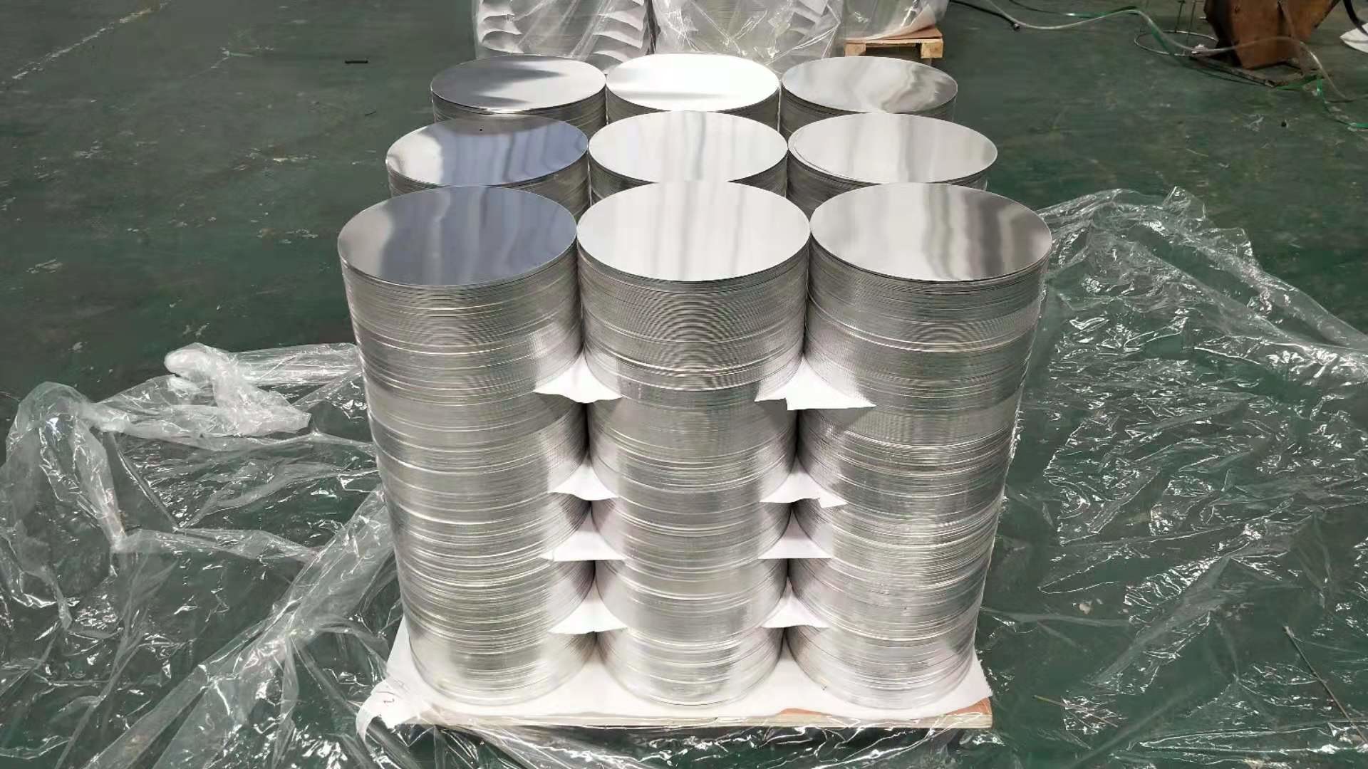 Deep Drawing Aluminium Round Sheet/Aluminum Circle for Cookwares (A1050, 1060, 1100, 3003, 8011)