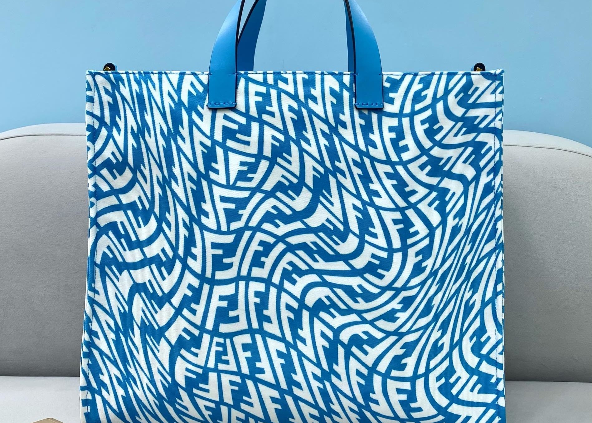 Lady Blue 3D Effect Shopping Psychedelic Tote Bag Capsule Series