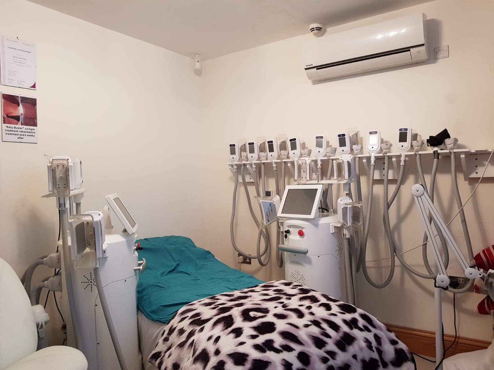 Medical 4 Handpiece Cryolipolysis Cryotherapy weight loss Cool Tech Cell Slimming Machine Price Fat Freezing Machine CE