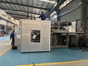 China Extrusion Automatic Blow Moulding Machine For Milk Bottle Packing Bottle on sale