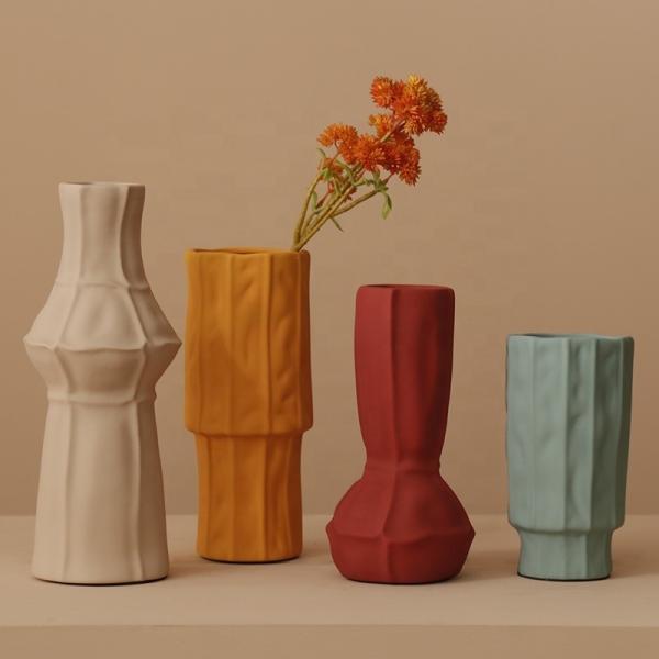 Commercial Buyer -Made Ceramic Home Goods Vases with Antique Brass Bird Flower