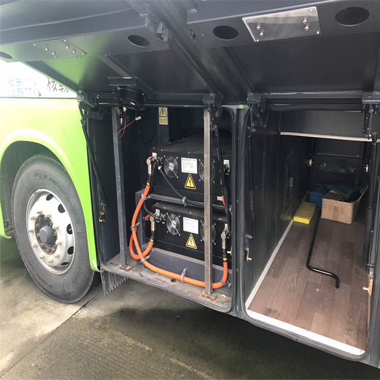 16500kg G.V.W Yuchai Engine Diesel 45 Seater Used CNG Coach Bus with Toilet