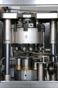 Quality 316 Stainless Steel 48000bph Beverage Can Filling Machine wholesale