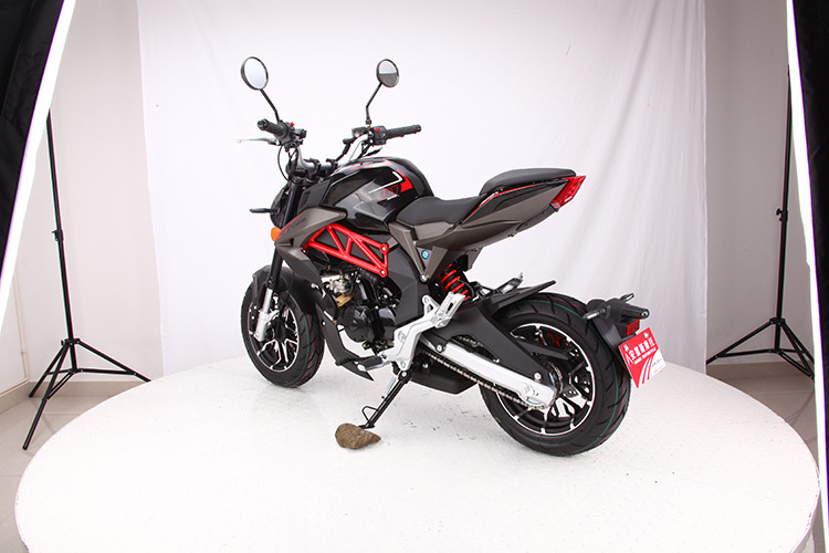 Vacuum Tires Dragster Mini Motorcycle 125R Sport Naked