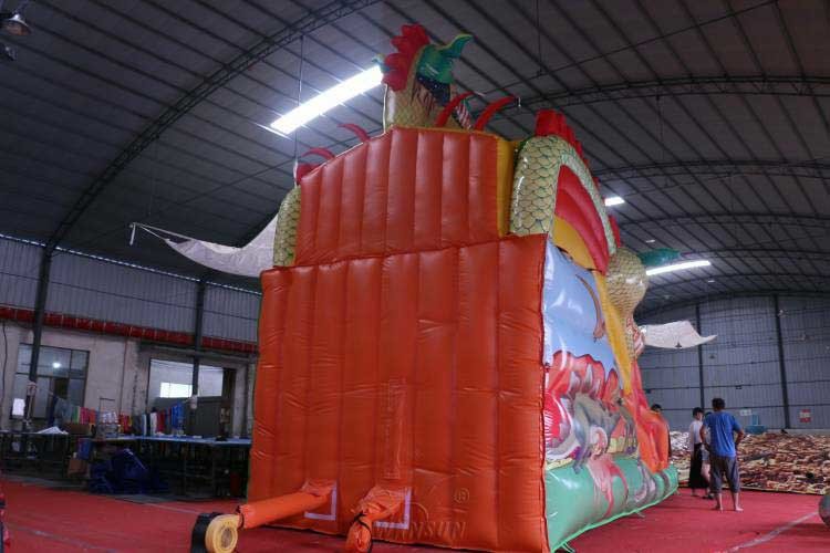 Red Dragon Pattern Big Inflatable Slide Customized Size CE Standard