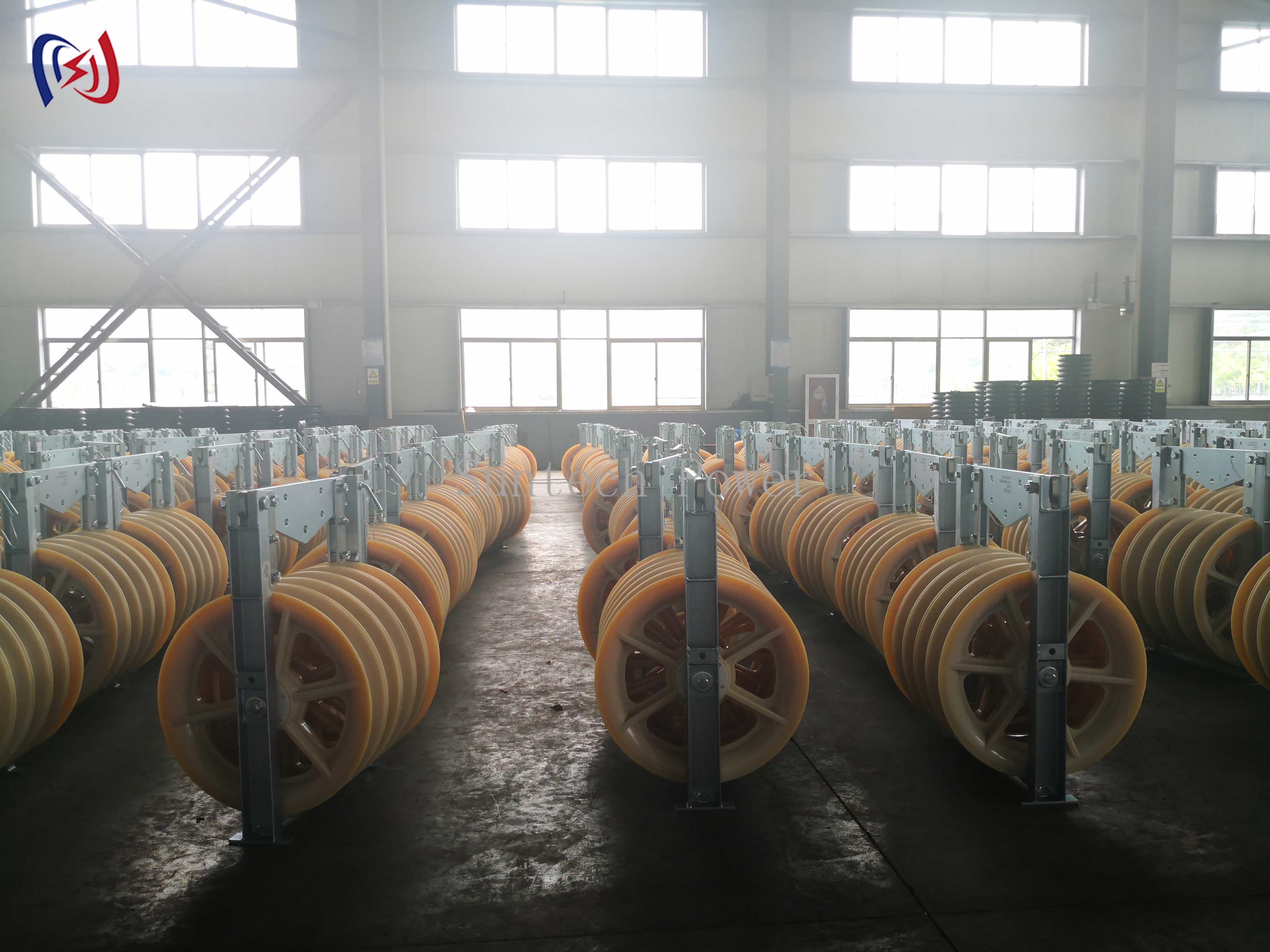 30 - 150KG Large Diameter Rope Pulley Conductor ACSR500 Heavy Duty Wire Rope Pulley