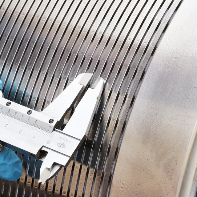 FOTI V Wire Screen Pipe 2.9m Standard Duplex Stainless Steel Wire Wrapped Sand Control Continuous Slot Screen Tube