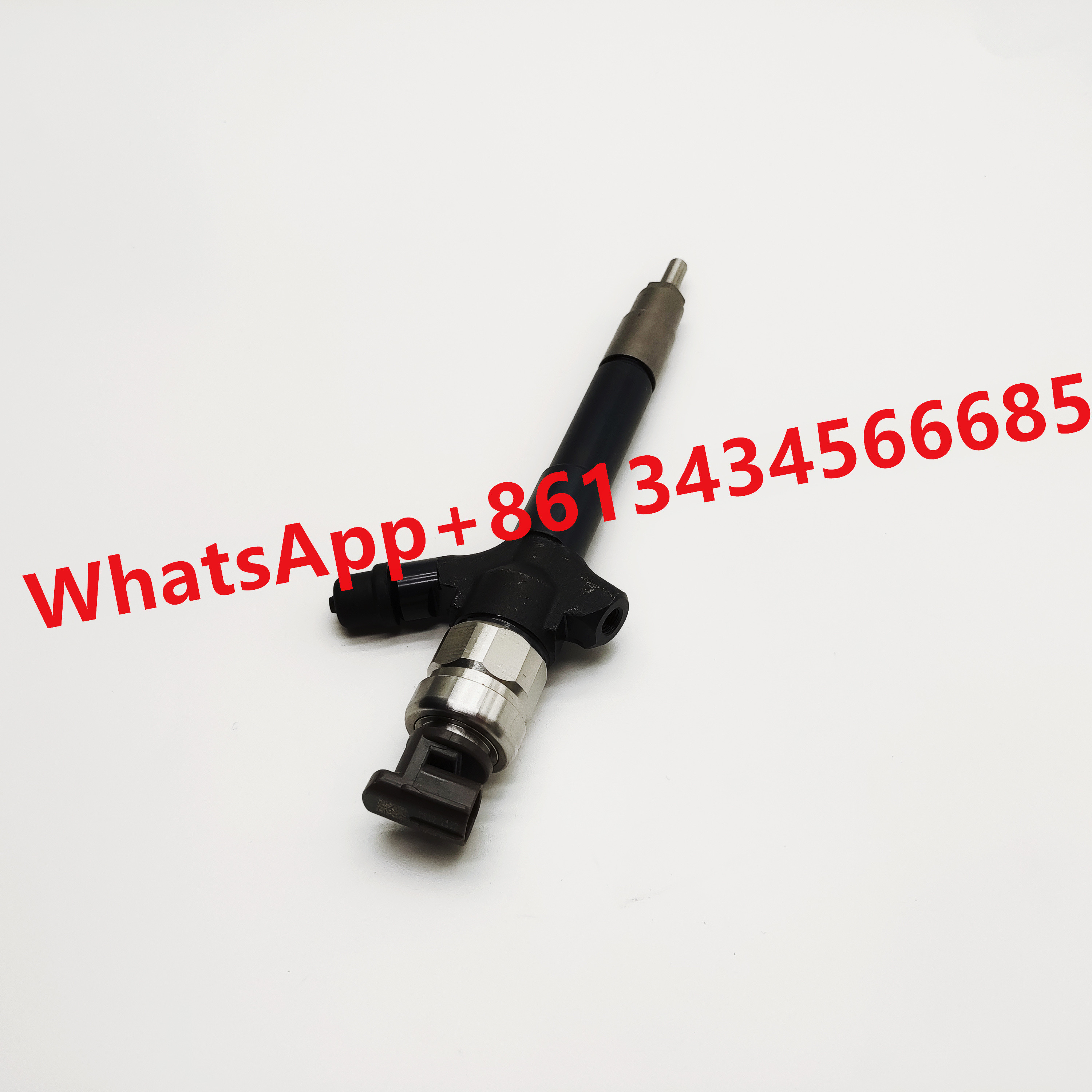 Fuel Injector 23670-0L090 23670-09350 295050-0520 injector for TOYOTA Hilux 2KD-FTV injector nozzle 23670-0L090