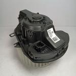 RHD Blower Motor Fan 7P0820021G For Porsche Cayenne VW TOUAREG 2011-18