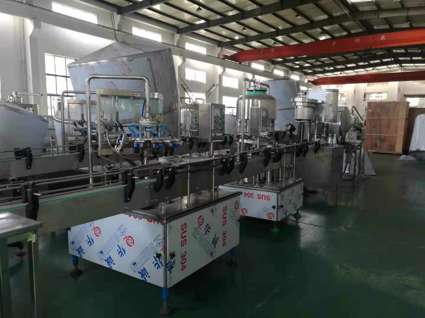 drink filling machine.jpg