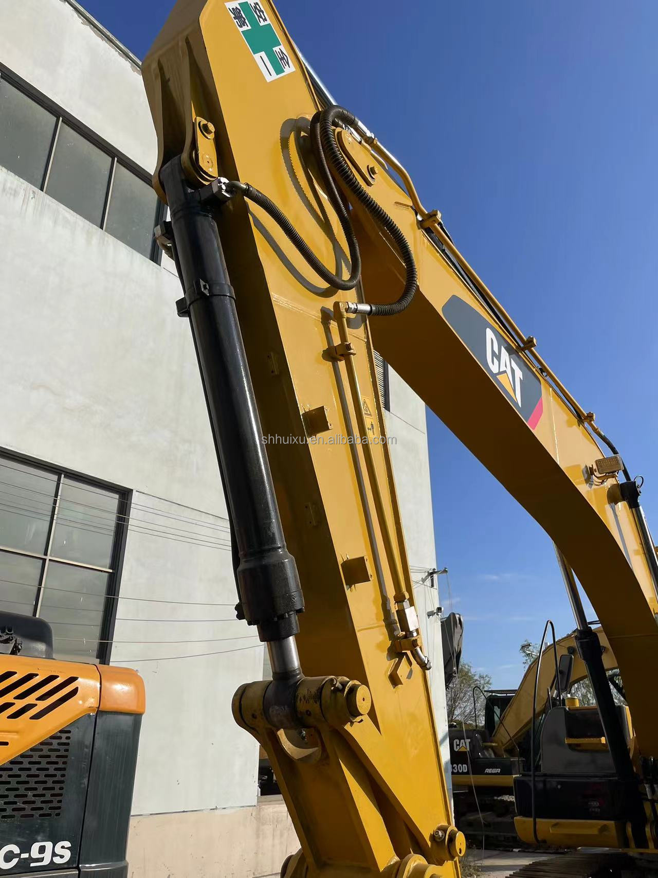 Used excavator CAT320D original japan machine low working cheap price