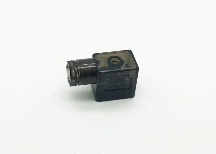 High Precision Din Connectors For Solenoid Valves Light Green Color Plug Lead Type