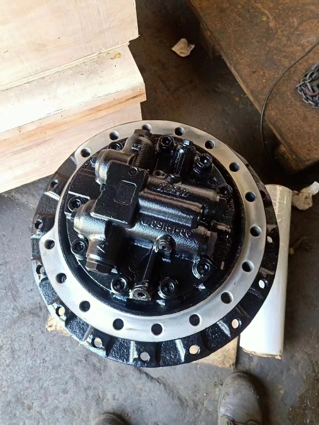 9134826 Hitachi EX200-5 Excavator Travel Device Motor 9155253 9148910 9150472 9134825 Final Device