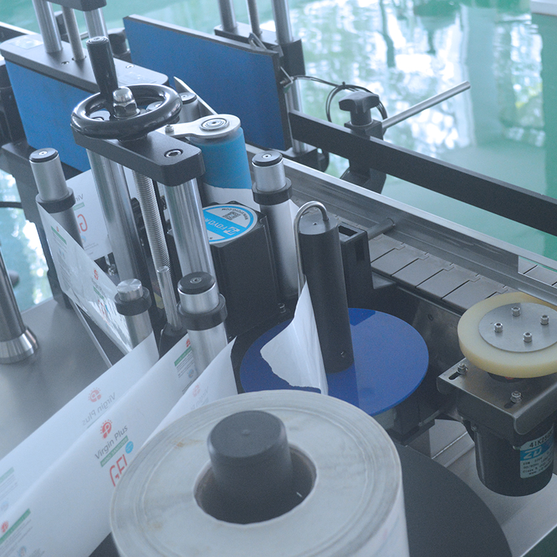 Fully Automatic Self-Adhesive Labeling Machine for Irregular Bottles in Daily Chemicals