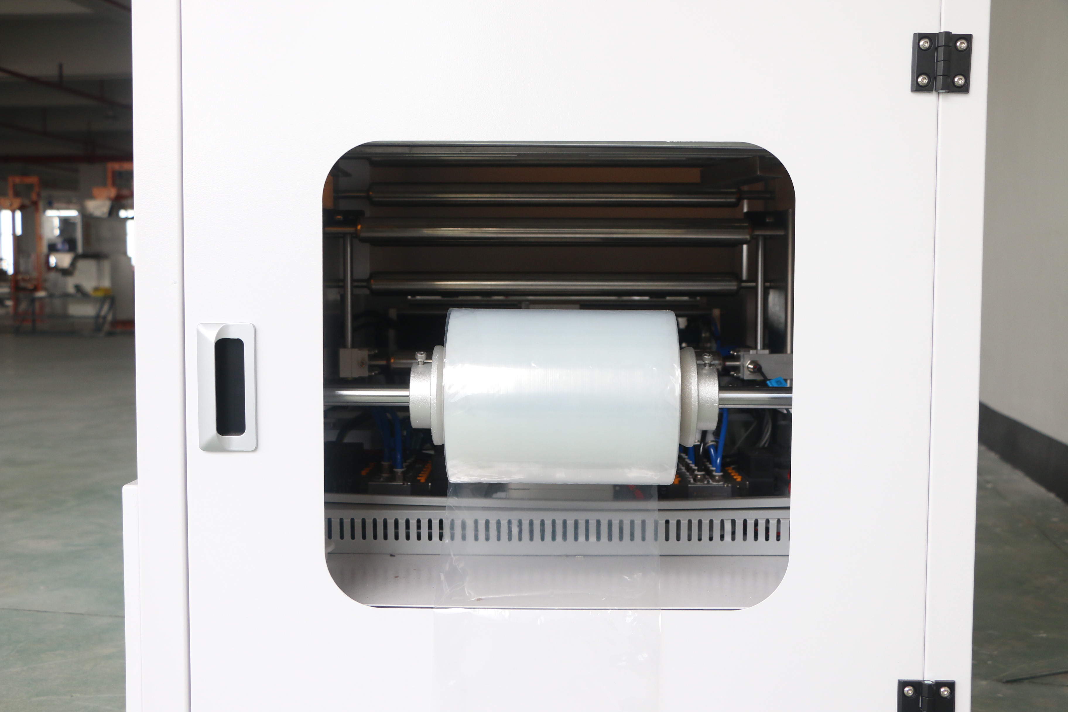 Electric Driven PE Pouch Packing Machine AC220V For Granule Products