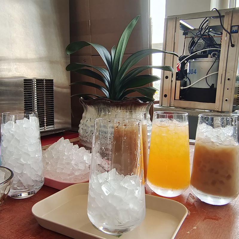 Customized Design 120Kg Multifunctional Portable Ice Machine for Bingsu Water Ice