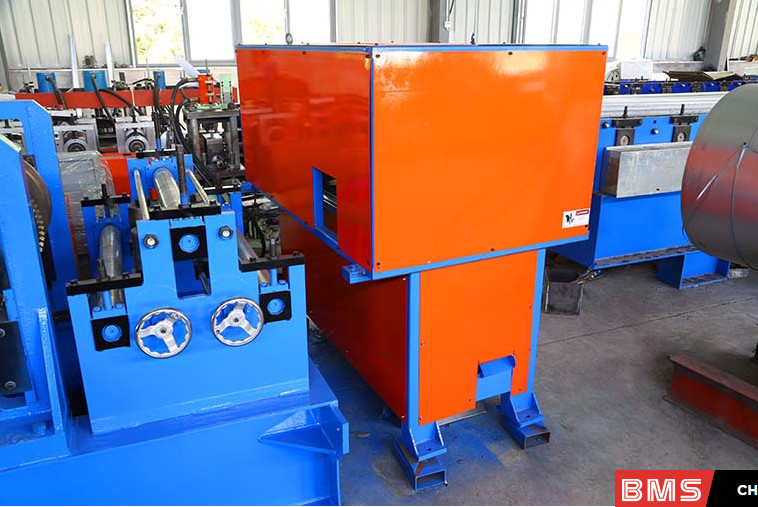 Thickness 0.8 2.0mm C Purlin Roll Former With Cr12 Cutter