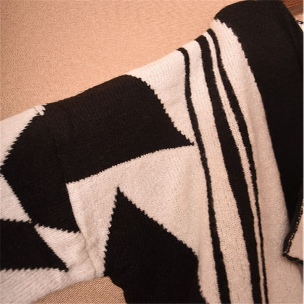 Black Women'S Printed Cardigan Sweaters 78% Acrylic 22% Polyester