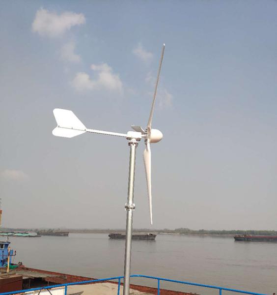 Cheap IP54 Horizontal Wind Turbine Residential Wind Power Low Vibration for sale