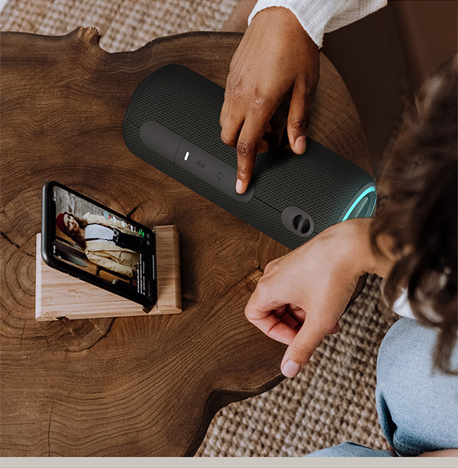 Green Wireless Fabric Speaker Waterproof IPX7 for Seamless Connectivity