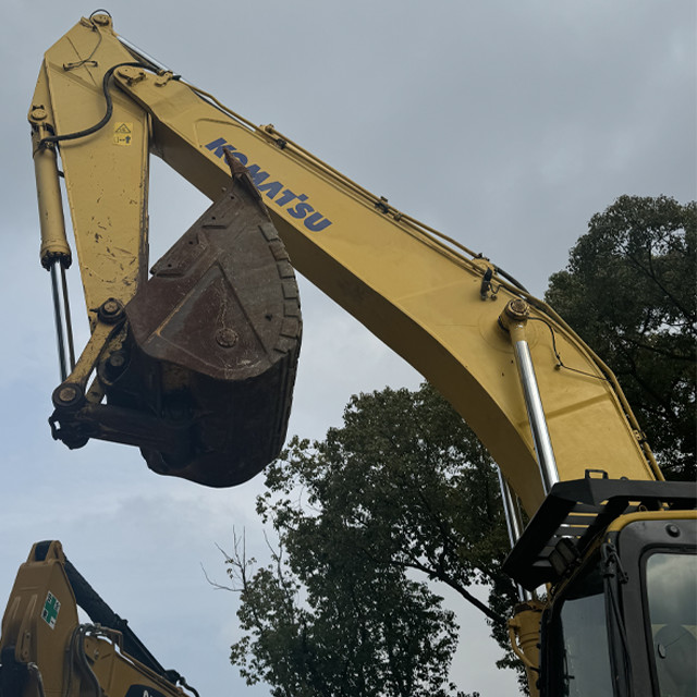 Reliable Komatsu PC450 Used Crawler Excavator Durable and High Performance  Large Excavator