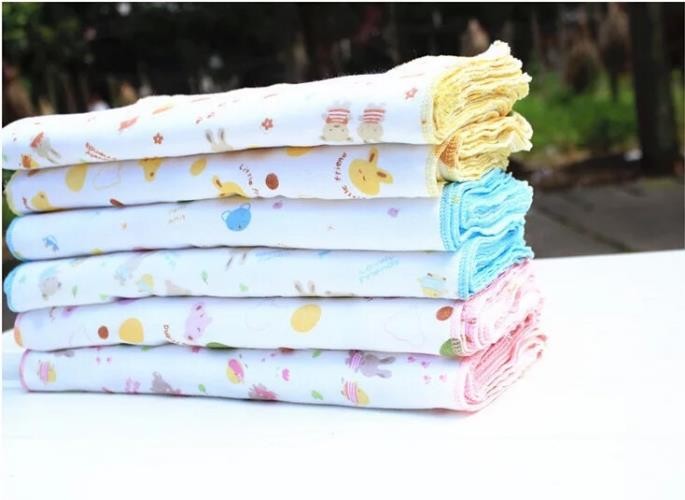 Printed Newborn Baby Napkins 100 Cotton Easy Wash Customized Carton Size