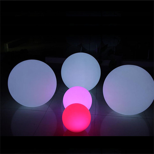 IP65 Waterproof Solar Ball Lamp , LED Color Changing Glow Balls For Garden