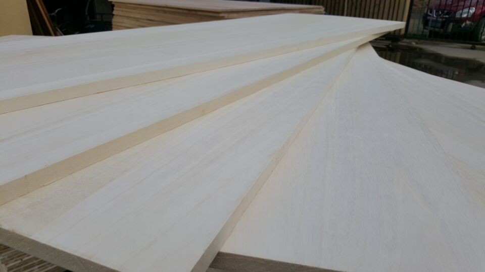 Customerized Pine Timber Paulownia Lumber For Making Snowboard Skateboard
