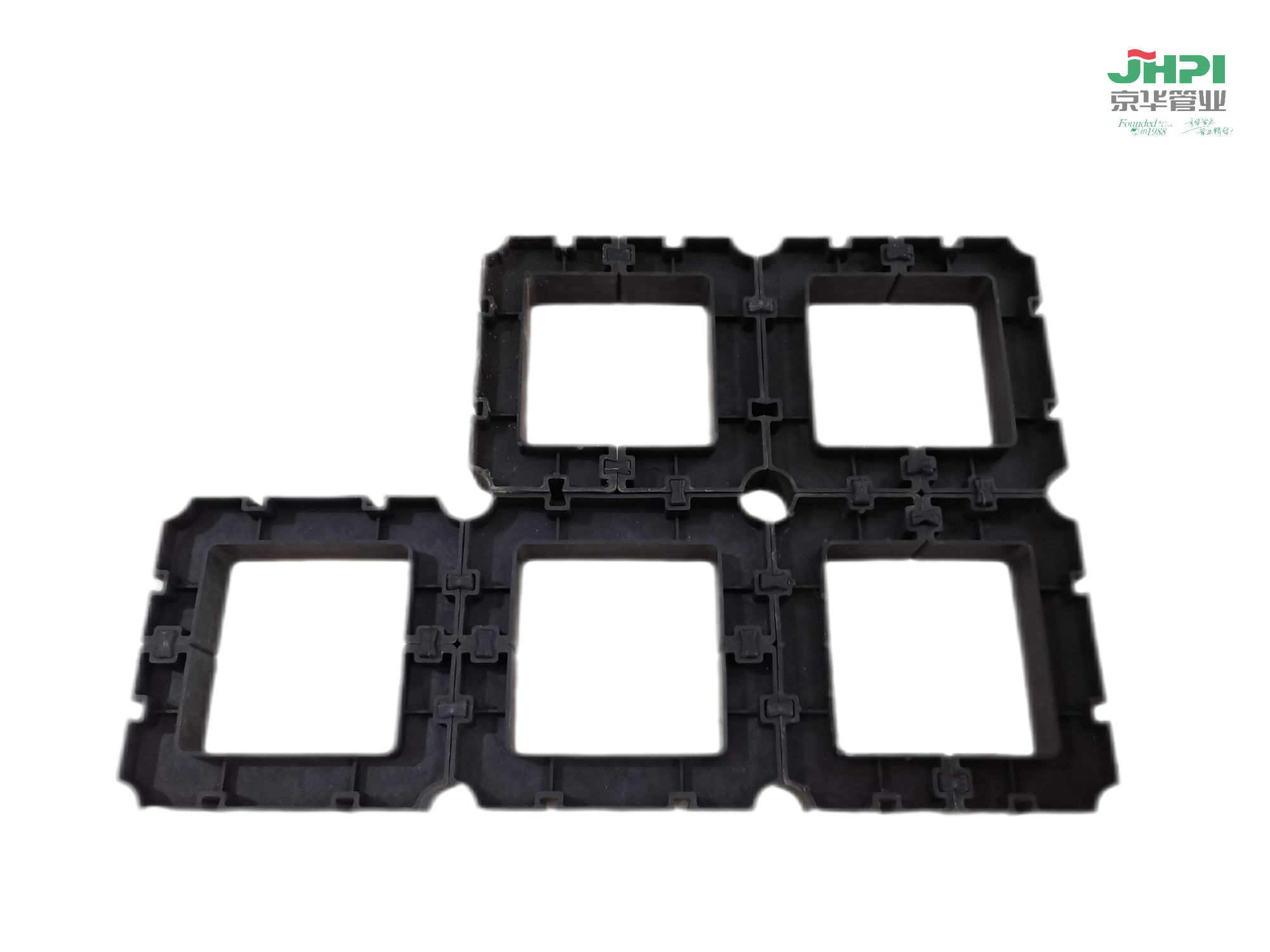 Black Thickened Power Grille PE Pipe Fittings Plastic Pipe Support Brackets For Construction Industry