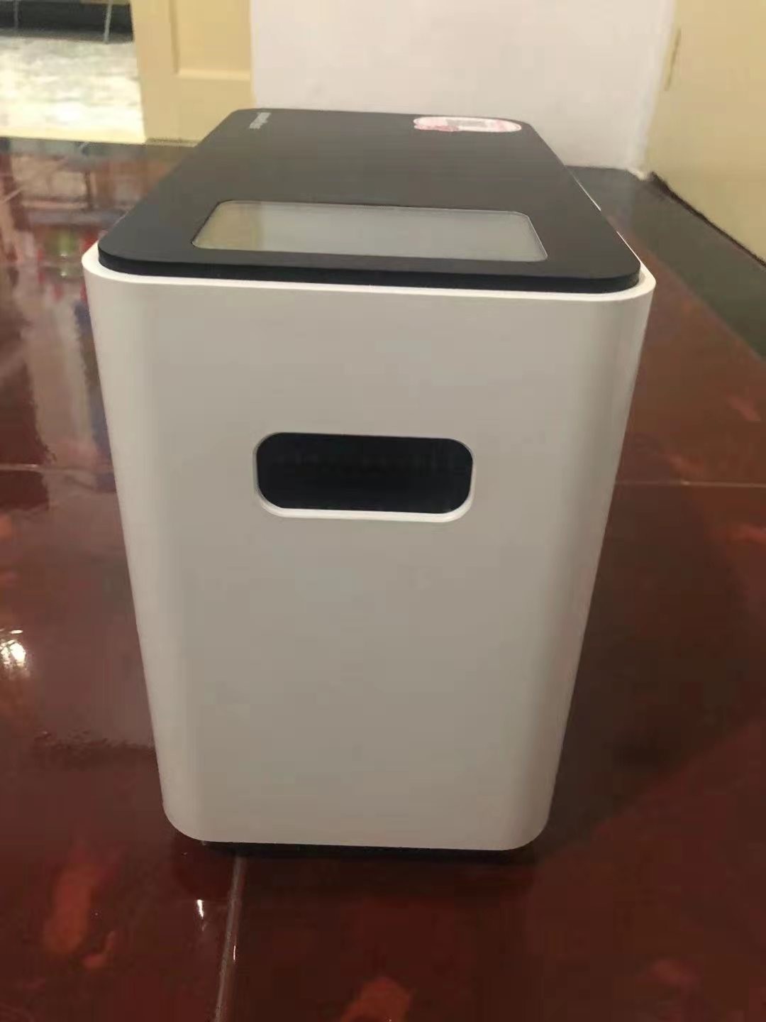 White Medical 1L 5L mobile Oxygen Generator Machine For Home Use