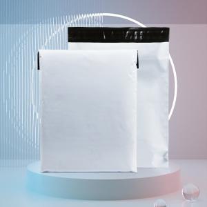 Quality D2W Biodegradable Degradable Shipping Pouches Customized Logo wholesale