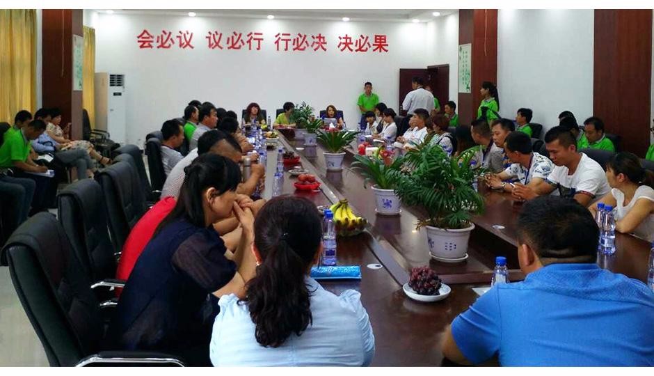 Biodegradable Disposable Plastic Tablecloths For Party / Banquet / Wedding