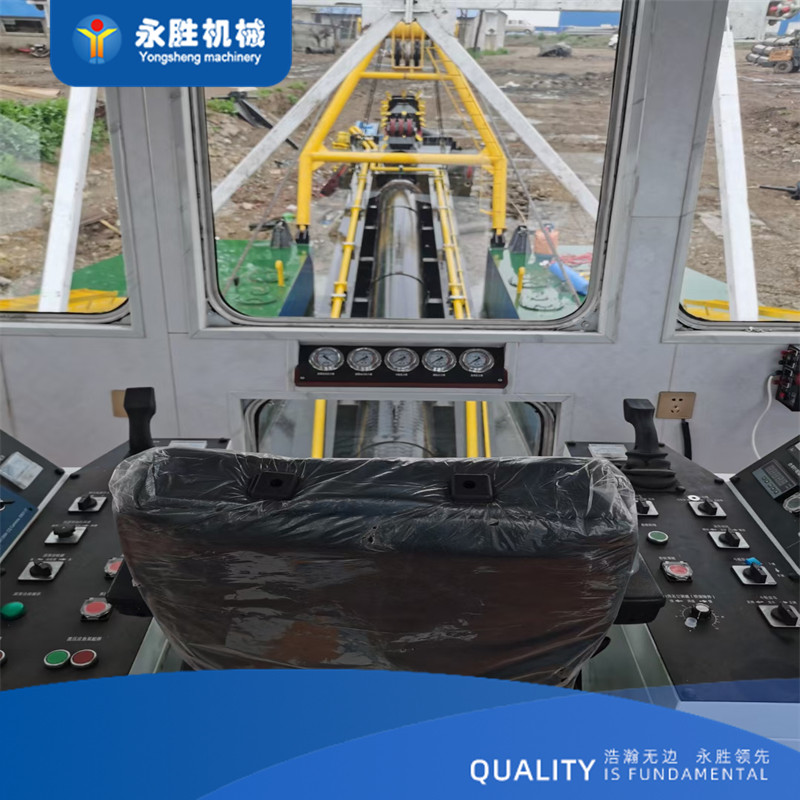Russian 18-inch cutter suction dredger for river sand pumping/sea dredging