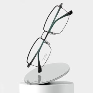 Quality Ultra Light Mens Titanium Glasses Business Moderate Size OEM wholesale