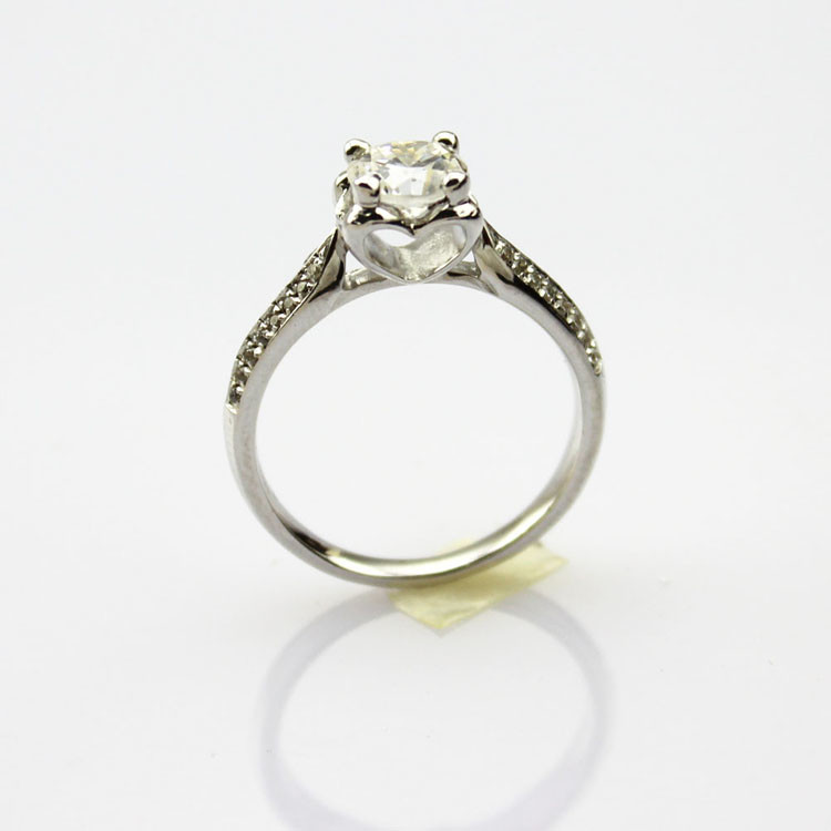 Sterling Silver Round Cubic Zirconia Engagement Ring(R289)