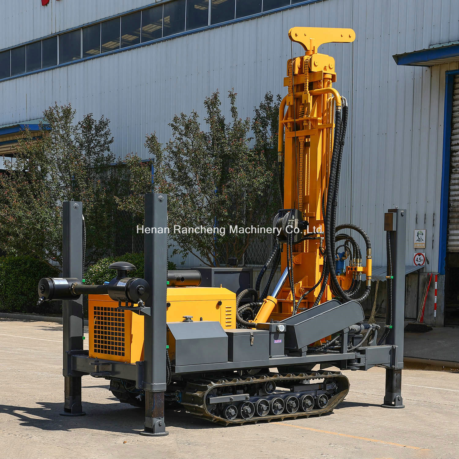 Small Folded Hydraulic Crawler 180m 200m Water Well Drilling Rigs